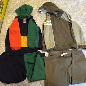 2 set pairs of jackets and pants
Tommy bahama & little me both size 4T